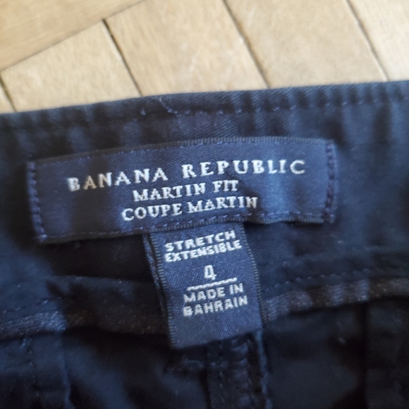 💥3 for $15💥 Banana Republic black shorts - Picture 3 of 7